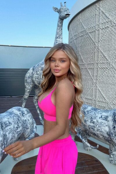 Russian Escorts in Gurgaon